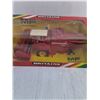 Image 2 : (1) Britains 1:32 Massey Ferguson 760 Combine (NIB)