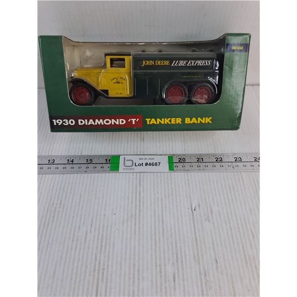 1:40 1930 Diamond "T" Tanker Bank (NIB)
