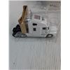 Image 3 : (1) Die Cast Freightliner C120 Metal Collector Bank-(NIB)-opened for pictures
