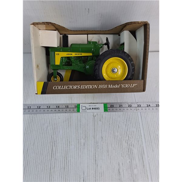 1:16 1958 John Deere 630 LP (NIB)