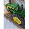 Image 3 : 1:16 1958 John Deere 630 LP (NIB)