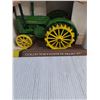 Image 2 : 1:16 John Deere Model "D" (NIB)