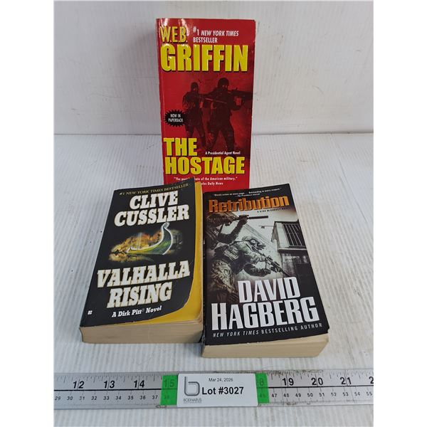 (3) Paperback Novels:Titles in Pictures