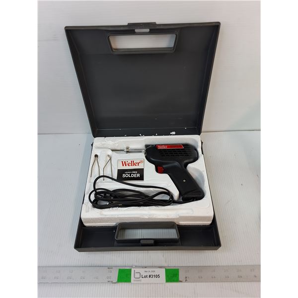 Weller Soldering Gun- Powers On & Case