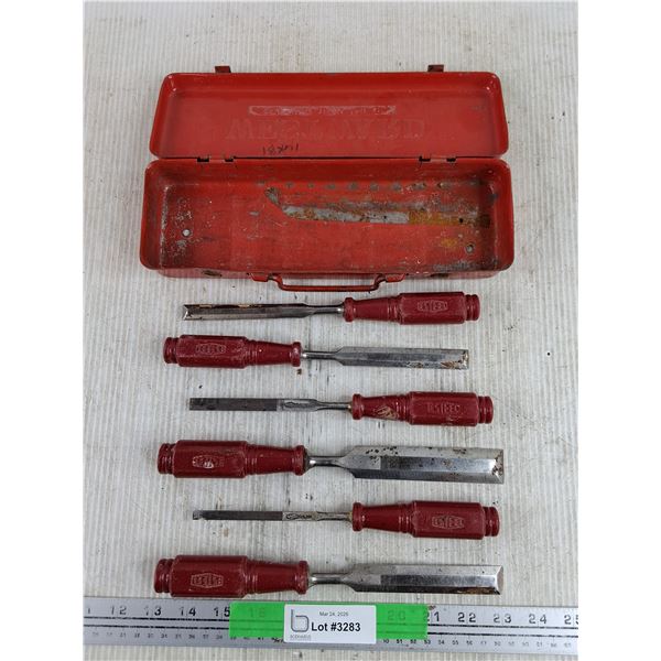 Esteel Chisel Set w/ Westward Metal Box