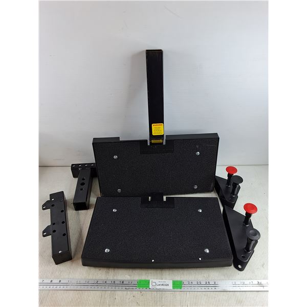 Solvit Products PupStep Hitch Step - PICK UP