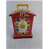 Image 2 : Fisher-Price Music Box Teaching Clock - Working