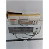 Image 1 : Mastercraft Portable Heater - Powers On - 24.5" Length - PICK UP