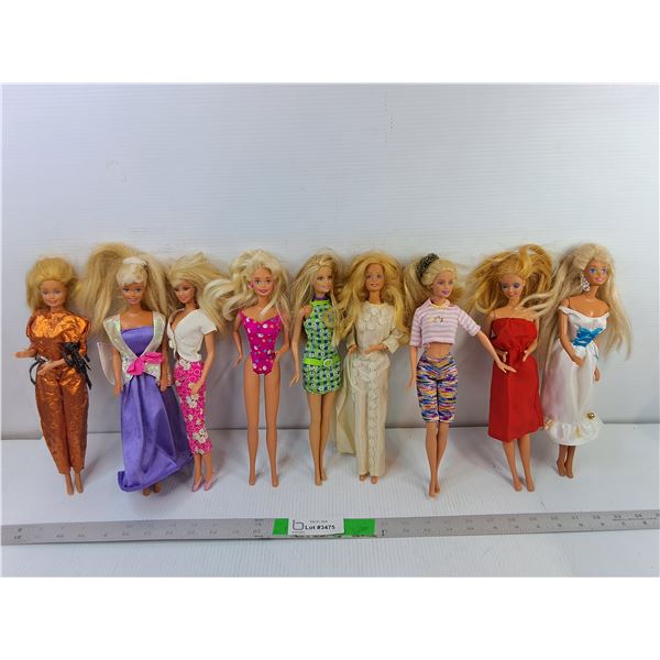 (9) Barbies