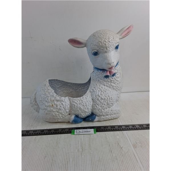 Plastic Lamb Planter - PICK UP