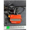 Image 4 : 3D View Master, Vintage Polaroid Colorpack 80 Camera, Camera Case & Flash Bulbs - As Is