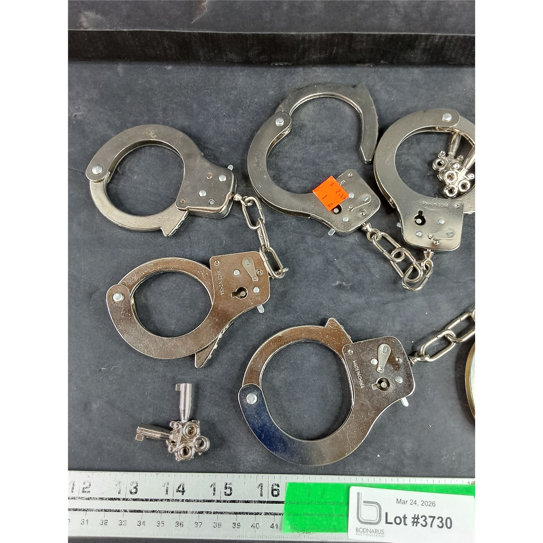 (4) Handcuffs - Bodnarus Auctioneering