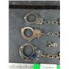 Image 2 : (3) Handcuffs