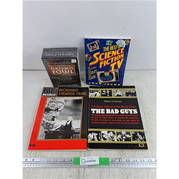 (4) Books - Incredibly Strange Films, The Bad Guys, John Javna, The Criminal Mastermind Collection
