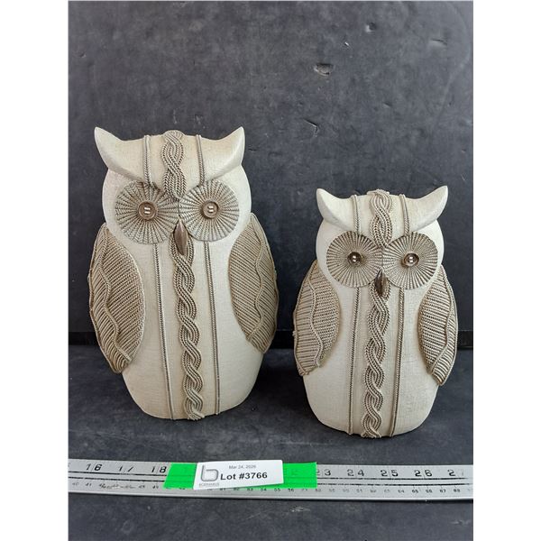 (2) Ceramic Owl Decorations