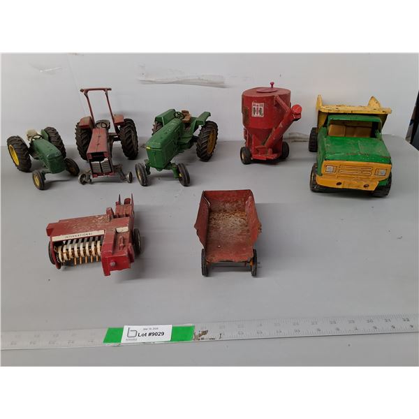 Vintage Metal Model Farm Equipment- International Harvester, Tonka, Ertl- Pickup Preferred