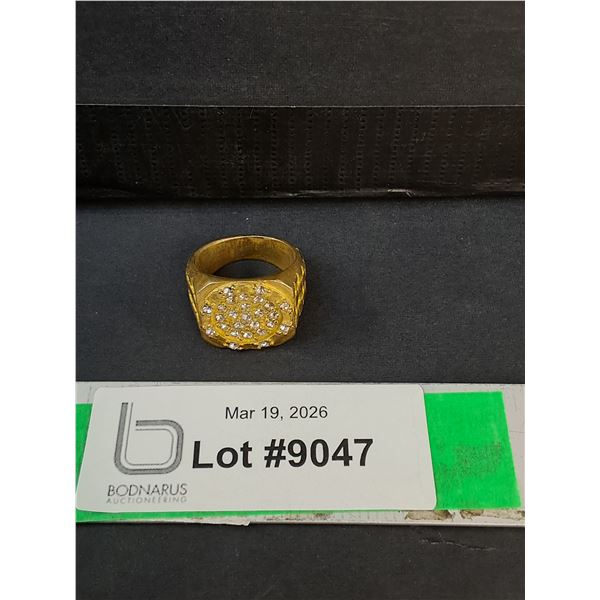 ^Men's Gold Colored Ring with Zirconia Stones- Size 11, Cannot Authenticate
