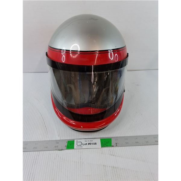 Adult Polaris Snowmobile Helmet- Unknown Size