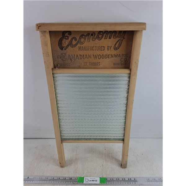 Vintage The Canadian Woodenware Economy Washboard