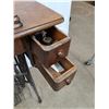 Image 6 : *Vintage Singer Sewing Machine Cabinet w/ Sewing Machine, 34" x 16" x 30", Cannot Ship, As Is