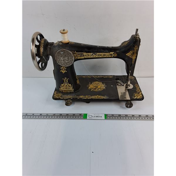 Antique Singer Model 27 or 127 Sewing Machine Head,early 1900's - PICK UP ONLY