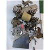 Image 5 : Vintage Singer Treadle Machine Parts