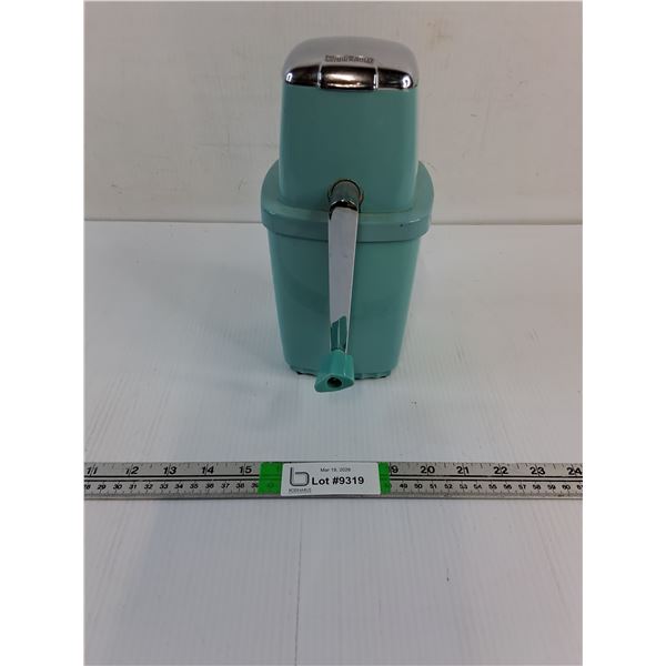 Vintage Mid Century Maid of Honor Ice Crusher in Teal Colour