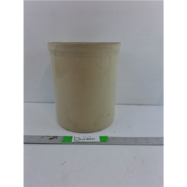 8.75" Earthenware Crock