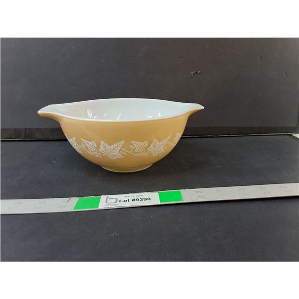 Pyrex Sandalwood Mixing Bowl 9.25" Diameter