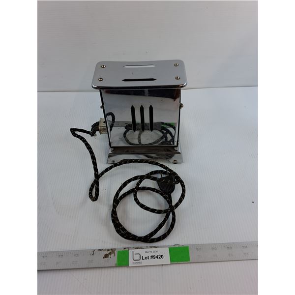 Vintage National Electric Flip Down Toaster- Powers On, As Is