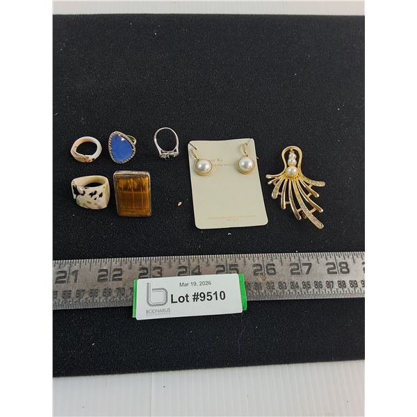 (5) Rings (Sizes 6-8), Earrings & Brooch Set, Grad Bracelet