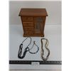 Image 1 : Wooden "Musical" Jewelry Case w/Contents