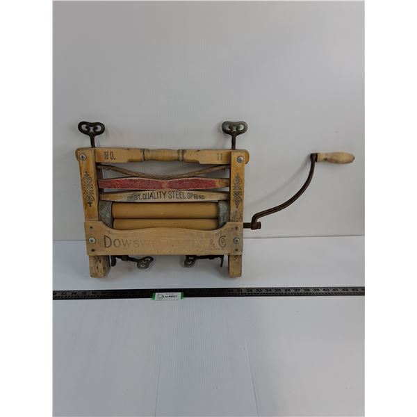 Antique Dowswell Lees & Co. Clothes Wringer - Model #11 - 27" Length -PICK UP