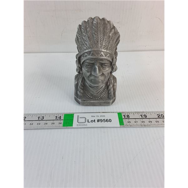 (1) Indian Motorcycle Metal Coin Bank