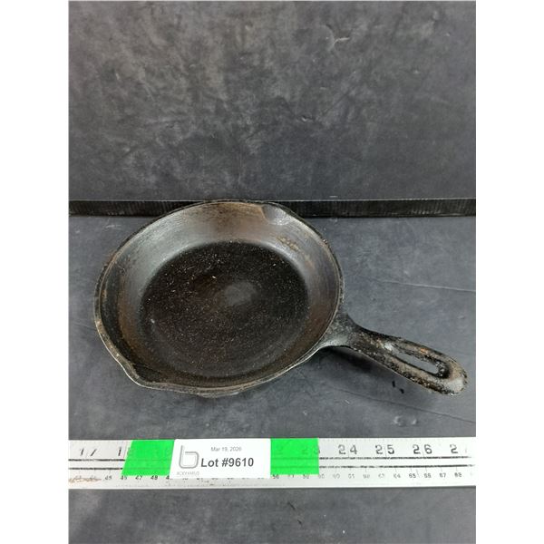 8" Cast Iron Frying Pan