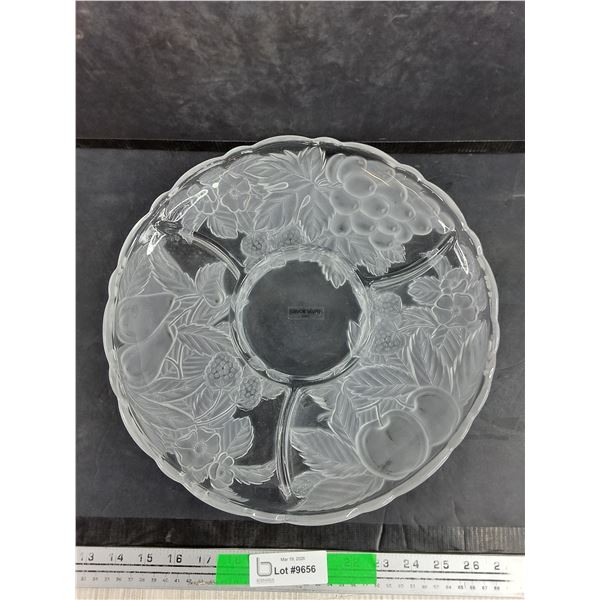 14" Savoir Vivre Frosted Glass Divided Serving Tray