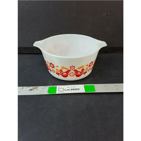 Pyrex Friendship Casserole Dish 7.5" Diameter
