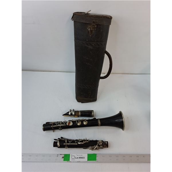 Vintage Elton Clarinet & Case- As Is
