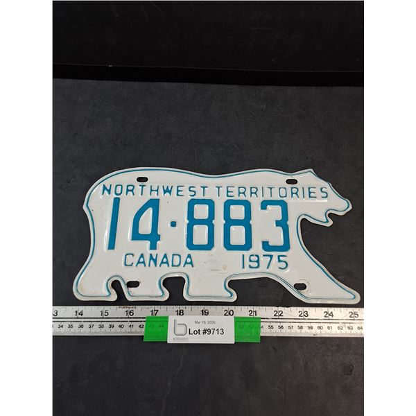 Vintage 1975 NorthWest Territories Private Vehicle License Plate