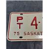 Image 3 : 1975 Saskatchewan Four Digit Private Trailer License Plate