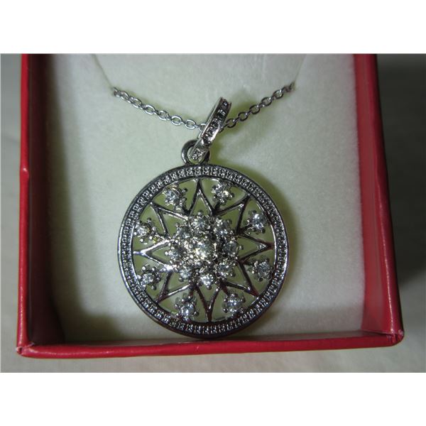 (R #1):  NEW/AVON:  STAR PENDANT AND NECKLACE
