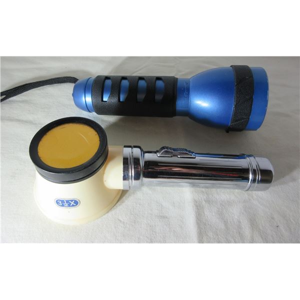 (R #1):  FLASHLIGHT & LIGHTED MAGNIFYING GLASS (3.5X)