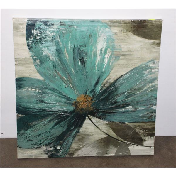 BLUE FLOWER WALL ART