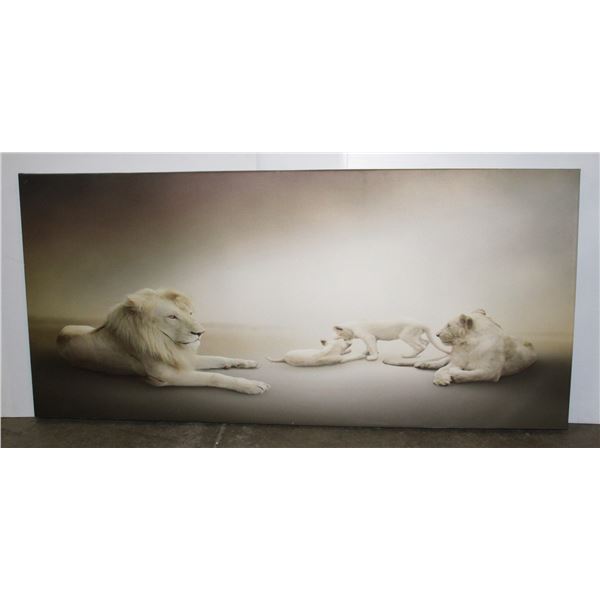 WHITE LIONS RELAXING WALL DECOR