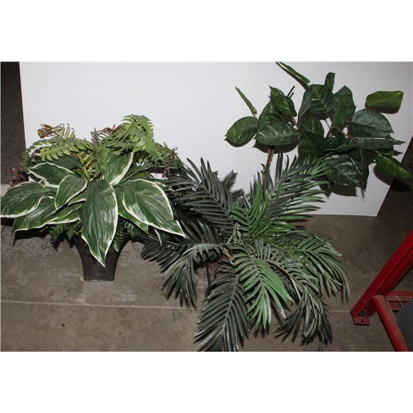 BUNDLE OF ARTIFICIAL PLANTS (30" TALLEST OF BUNDLE)