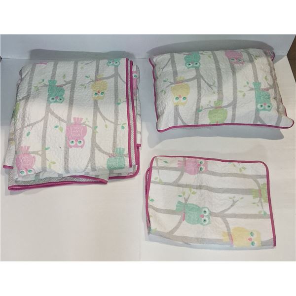 SHOWROOM COMFORTER