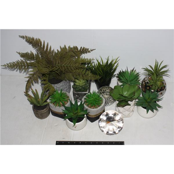 HUGE BUNDLE OF POTTED ARTIFICIAL PLANTS