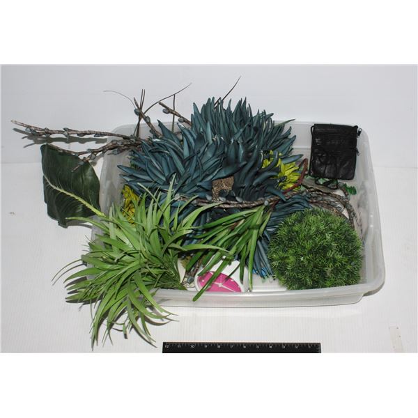 BUNDLE OF ARTIFICIAL PLANTS