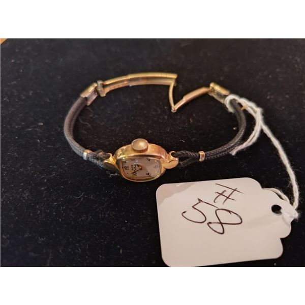 LADIES ANTIQUE GOLD ELGIN WATCH