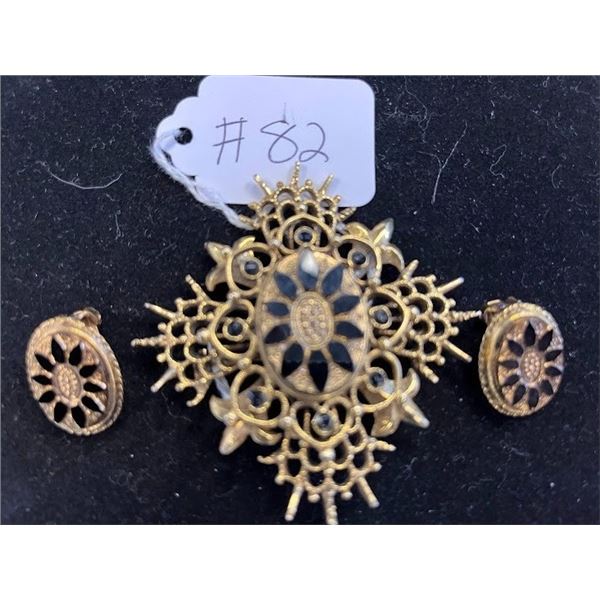 S/3 GOLD FASHION PIN WITH BLACK ONYX STONES AND MATCHING CLIP ON EARRINGS